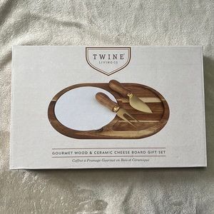 NIB: TWINE LIVING Co. Wood & Ceramic Cheese Board Gift Set